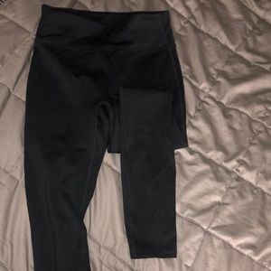 Fabletics motion 365 black leggings. Brand new never worn.